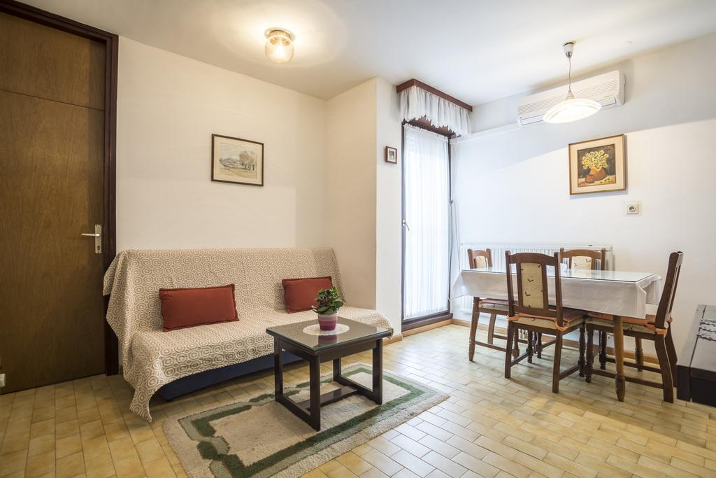 Apartment Kossi Спліт Екстер'єр фото